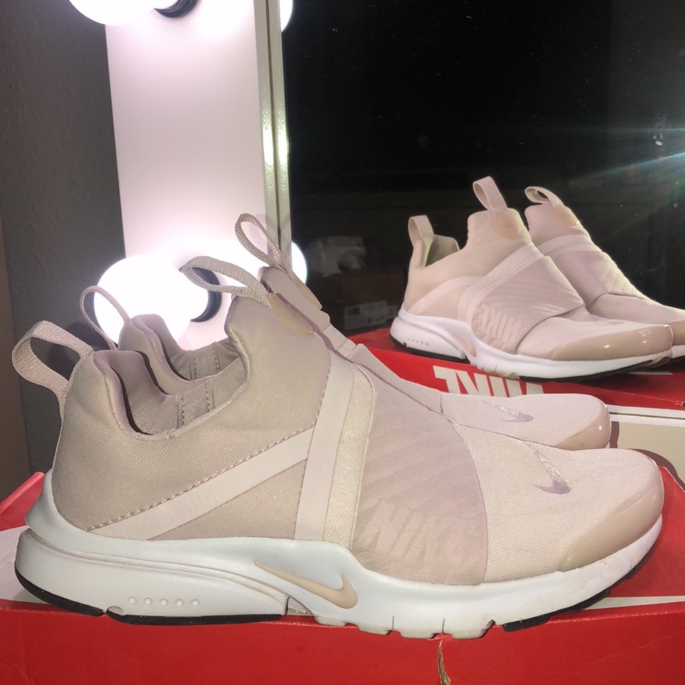 Nike Presto Extreme, Barley Rose-White, Size 6